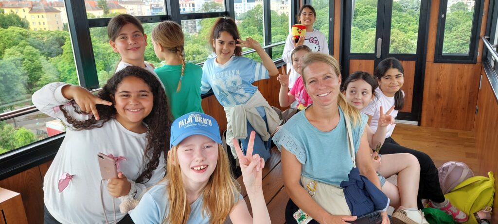 4ab: Riesenrad und Planetarium 1